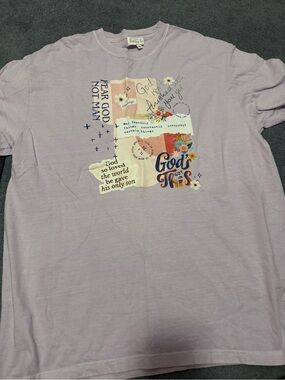 Eve Lavender Graphic Tee with Multicolor Faith Design